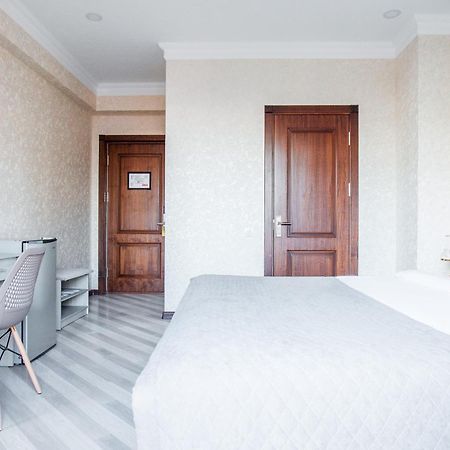 Manifa Hotel Tashkent Ngoại thất bức ảnh
