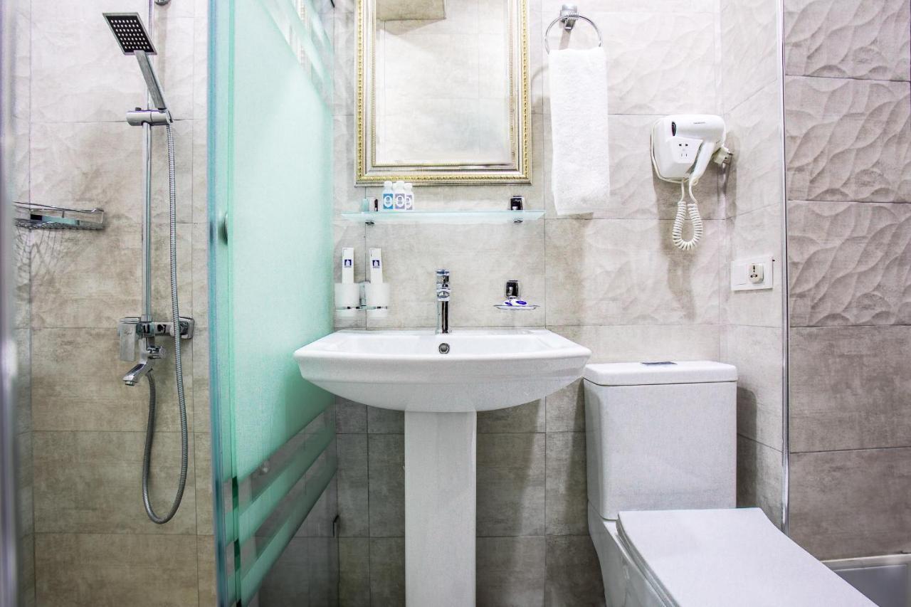 Manifa Hotel Tashkent Ngoại thất bức ảnh