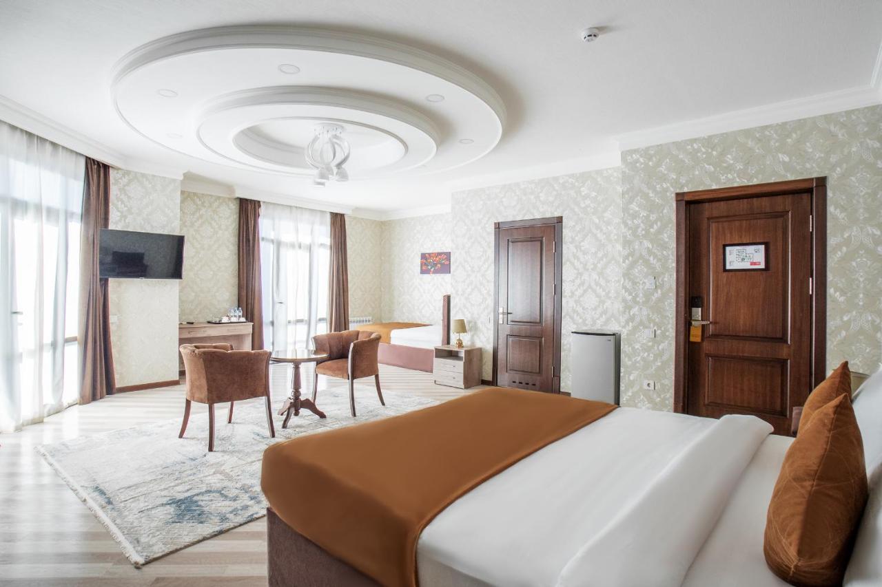 Manifa Hotel Tashkent Ngoại thất bức ảnh