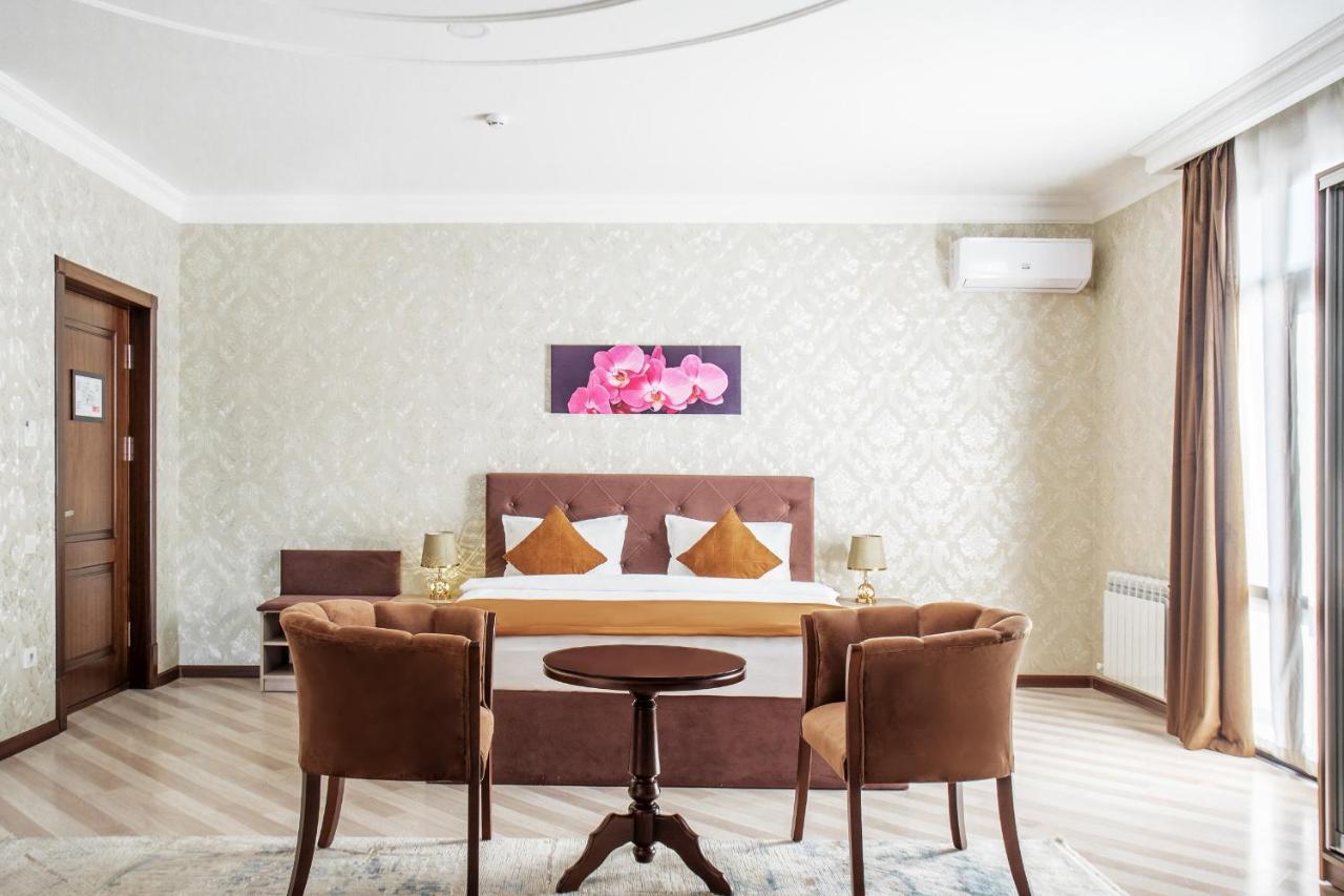 Manifa Hotel Tashkent Ngoại thất bức ảnh