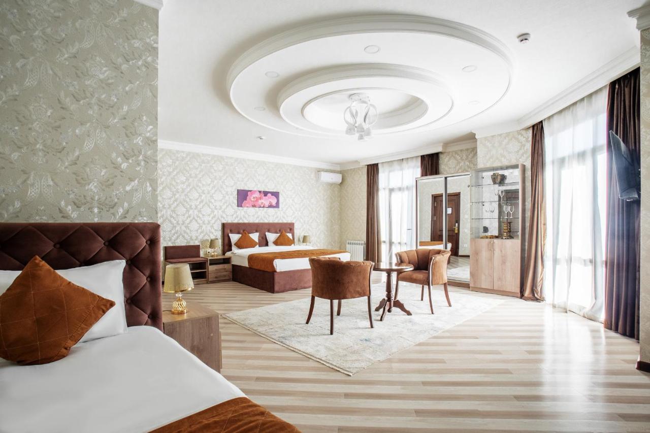 Manifa Hotel Tashkent Ngoại thất bức ảnh