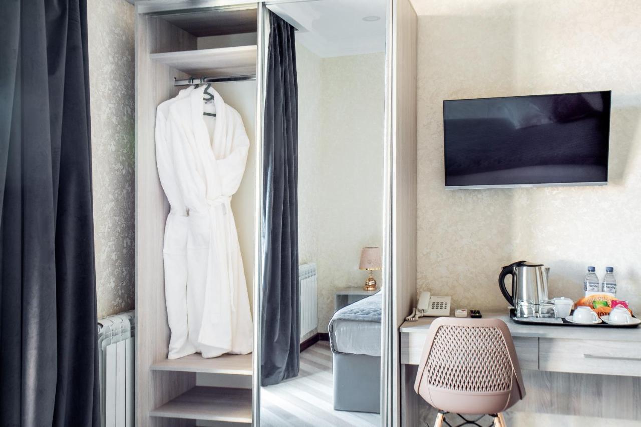 Manifa Hotel Tashkent Ngoại thất bức ảnh
