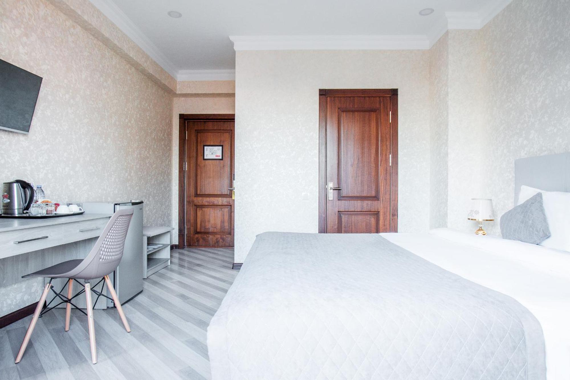 Manifa Hotel Tashkent Ngoại thất bức ảnh