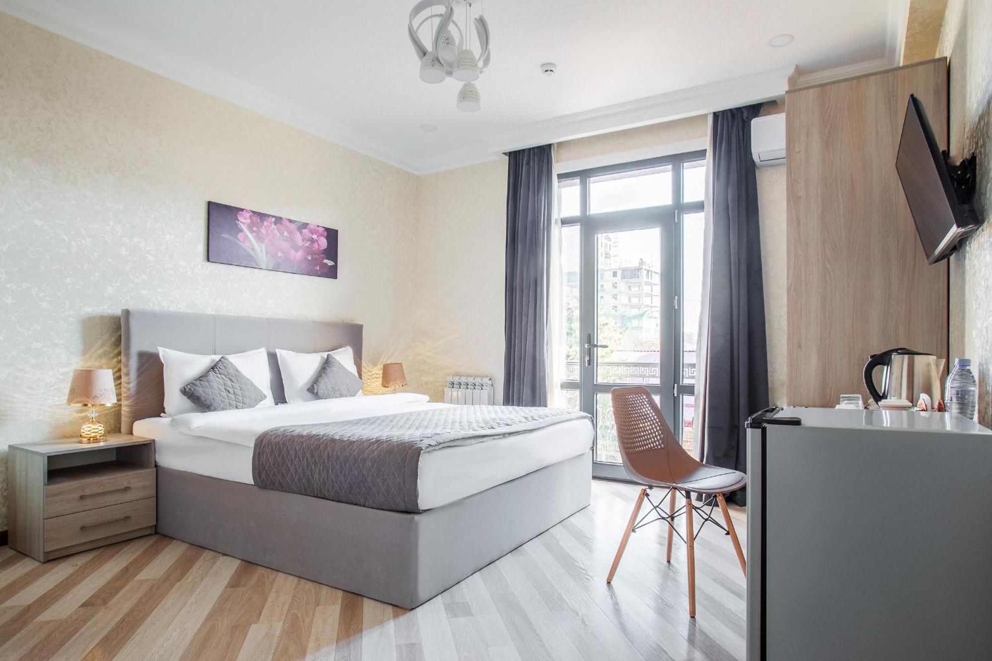 Manifa Hotel Tashkent Ngoại thất bức ảnh